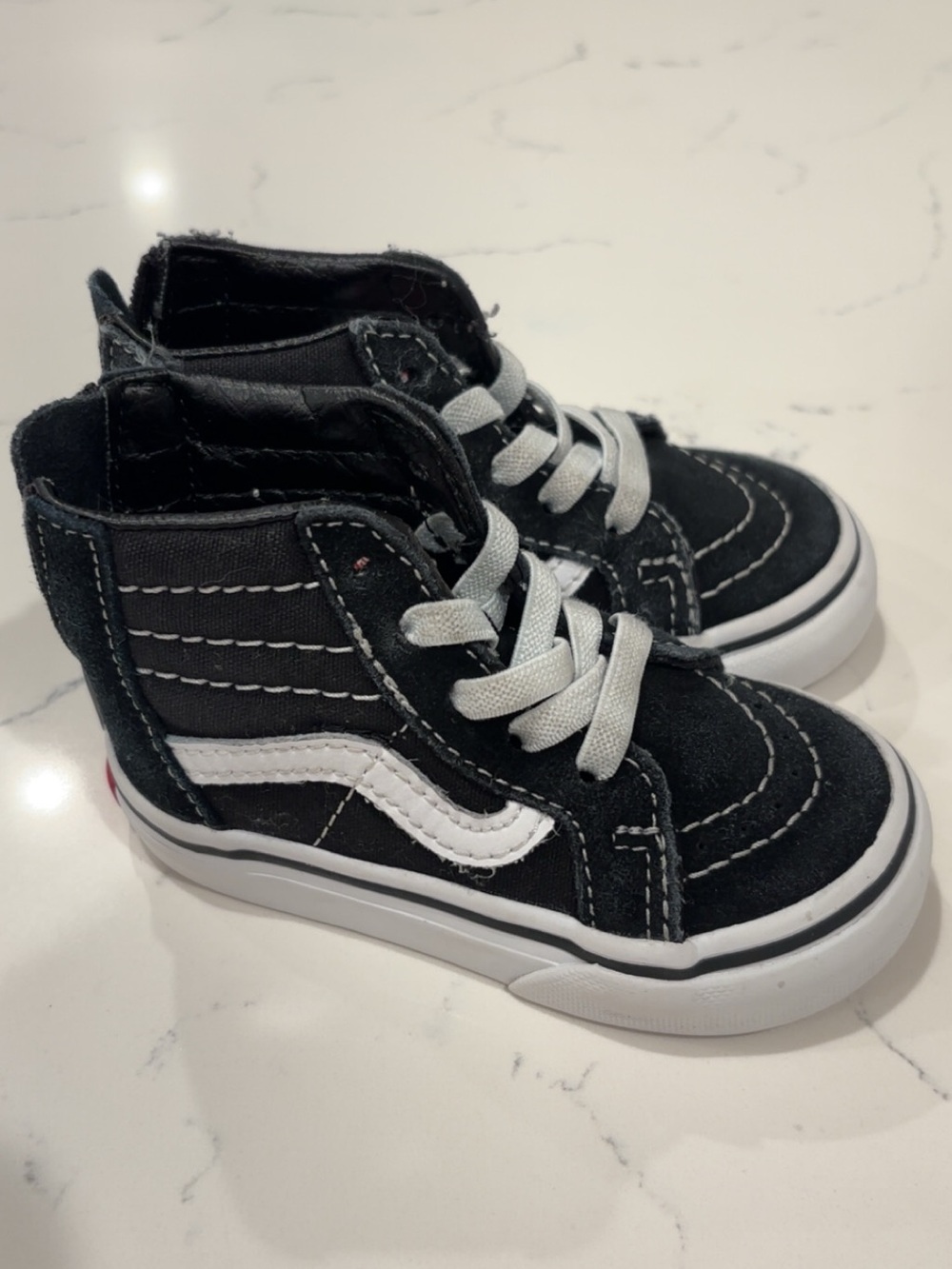 Toddler 4.5 Vans High-Top Sneakers